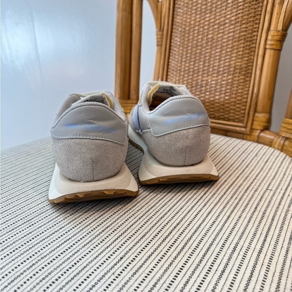 New Balance Women’s 237 Gray Sneakers - Picture 5 of 9